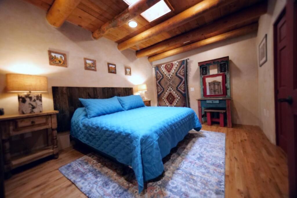 Enchanted Casita With Private Outdoor Hot Tub And Patio, Near Santa Fe Plaza, Sleeps 4 With Free Parking サンタフェ エクステリア 写真
